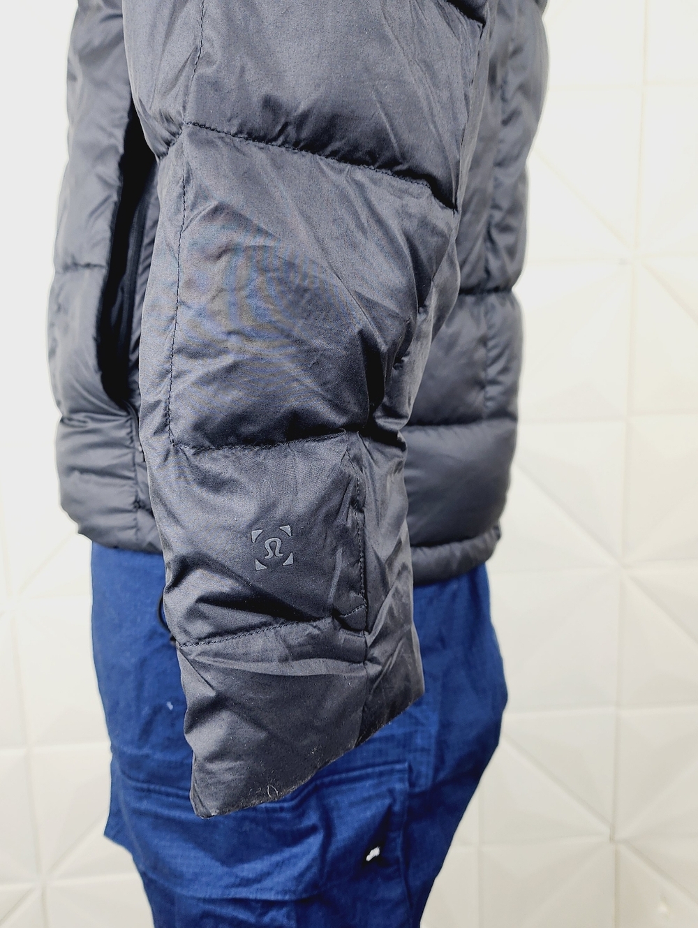 Lululemon Pack It Down Jacket Men’s Size L Black Goose Down Quilted Pockets - Picture 5 of 9